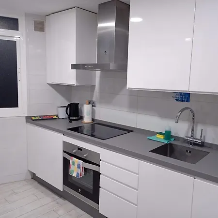 Piso Con Parkinprivado Y A10minutosdelaplayaandando Apartment Malaga